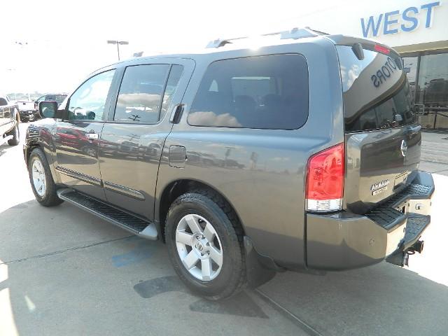 Nissan Armada 2004 photo 2