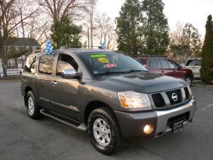 Nissan Armada 2004 photo 1