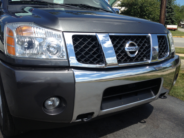 Nissan Armada 2005 photo 2