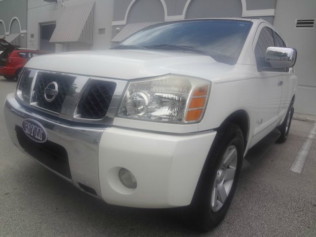 Nissan Armada 2005 photo 1