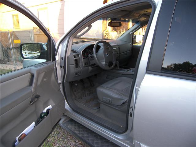 Nissan Armada 2006 photo 2