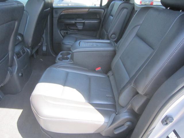Nissan Armada 2009 photo 4