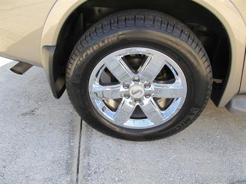 Nissan Armada 2009 photo 4