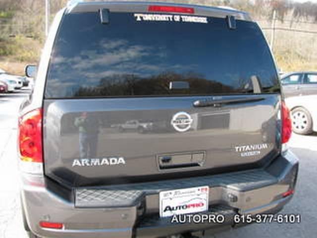 Nissan Armada 2010 photo 4