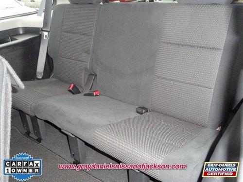 Nissan Armada 2010 photo 2