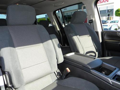Nissan Armada 2010 photo 4