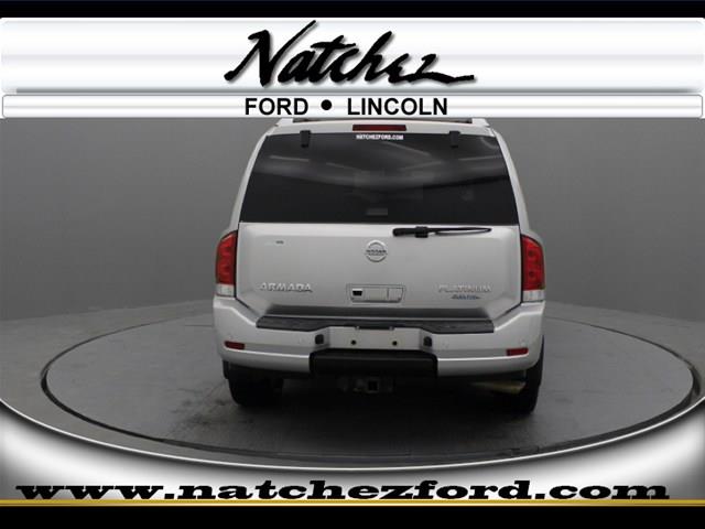 Nissan Armada 2010 photo 1