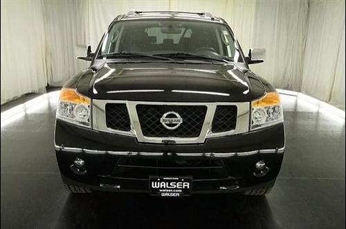 Nissan Armada 2010 photo 2