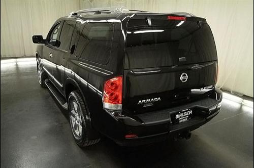 Nissan Armada 2010 photo 5