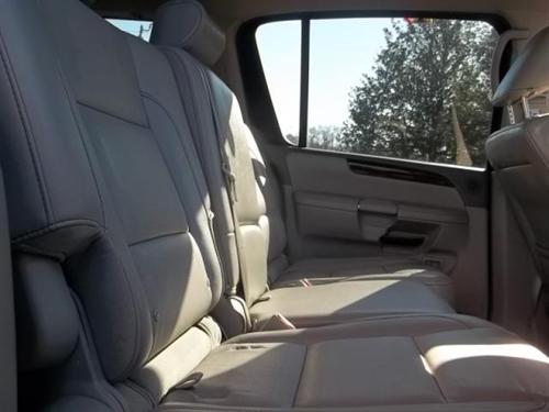 Nissan Armada 2010 photo 4