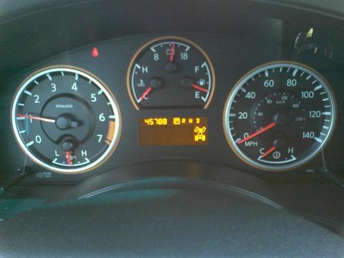 Nissan Armada 2010 photo 3