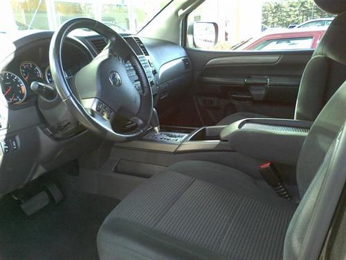 Nissan Armada 2010 photo 4