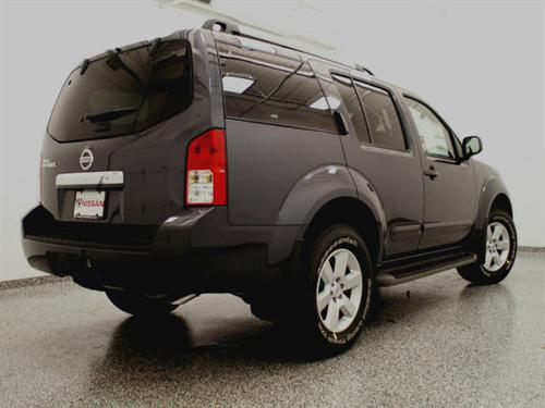 Nissan Armada 2010 photo 4
