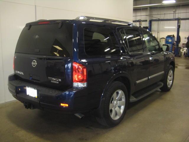 Nissan Armada 2010 photo 2