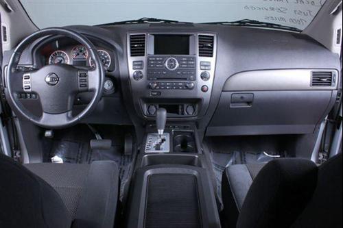 Nissan Armada 2010 photo 4