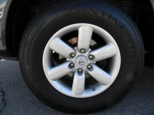 Nissan Armada 2010 photo 4