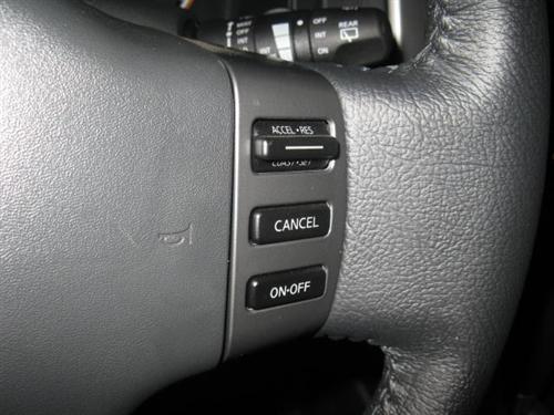 Nissan Armada 2011 photo 2