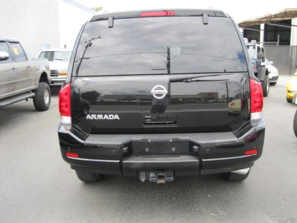 Nissan Armada 2011 photo 2