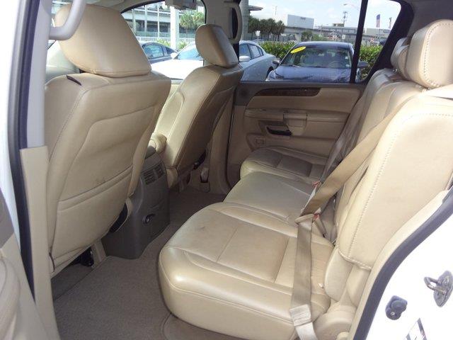 Nissan Armada 2011 photo 3