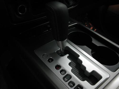 Nissan Armada 2011 photo 2