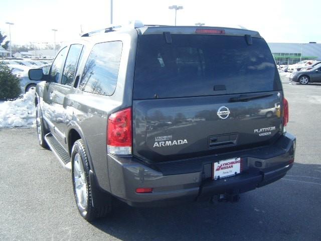 Nissan Armada 2011 photo 2