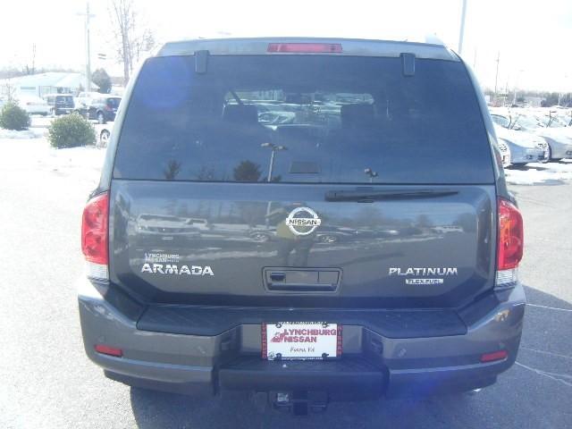 Nissan Armada 2011 photo 4