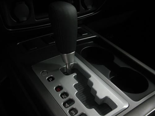 Nissan Armada 2011 photo 3