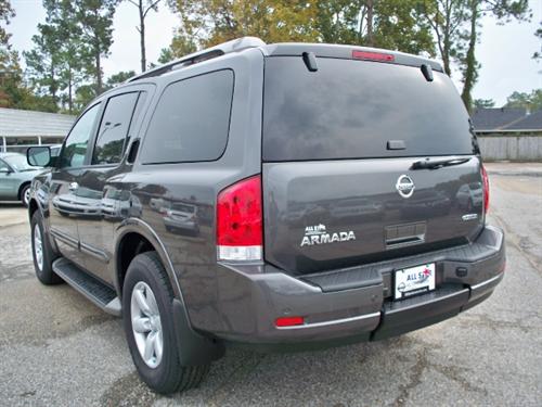 Nissan Armada 2011 photo 1