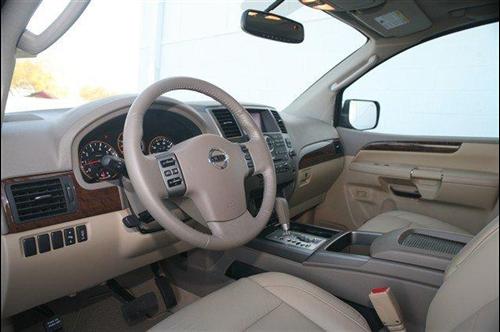 Nissan Armada 2011 photo 4