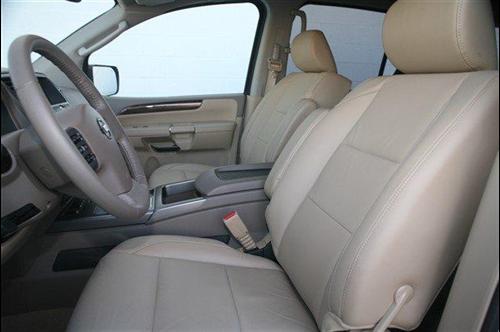 Nissan Armada 2011 photo 5