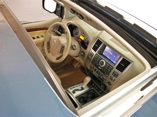 Nissan Armada 2011 photo 2
