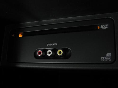 Nissan Armada 2011 photo 3