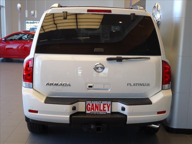 Nissan Armada 2011 photo 4