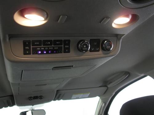 Nissan Armada 2011 photo 1