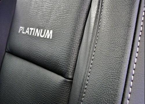 Nissan Armada 2011 photo 1