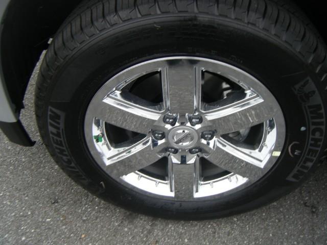 Nissan Armada 2011 photo 2