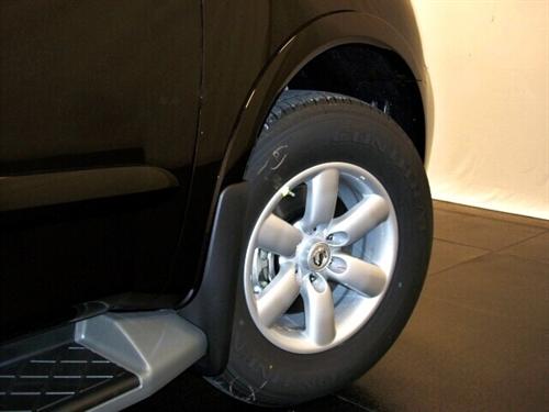 Nissan Armada 2011 photo 1