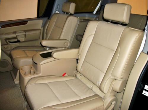 Nissan Armada 2011 photo 5