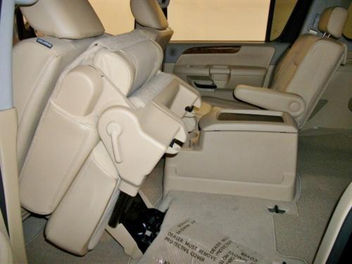 Nissan Armada 2011 photo 1