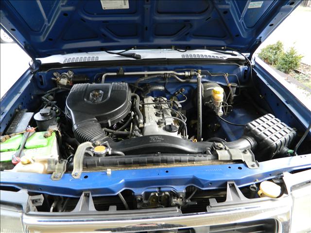 Nissan Frontier 1998 photo 4