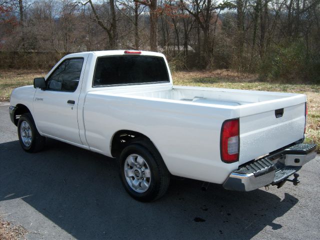 Nissan Frontier 1998 photo 4