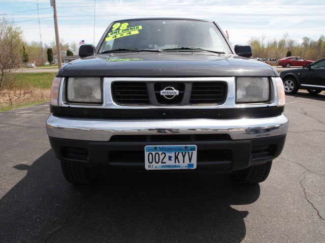 Nissan Frontier 1998 photo 17