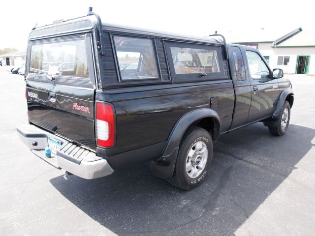 Nissan Frontier 1998 photo 8
