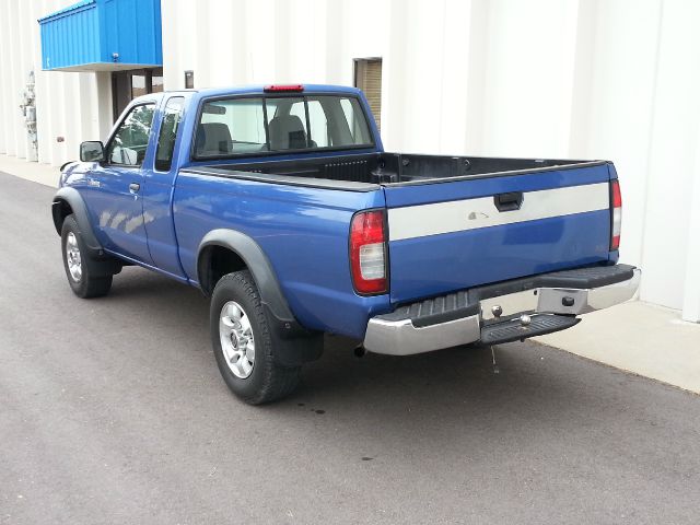 Nissan Frontier 2WD Double CAB V6 AUTO LS Pickup Truck