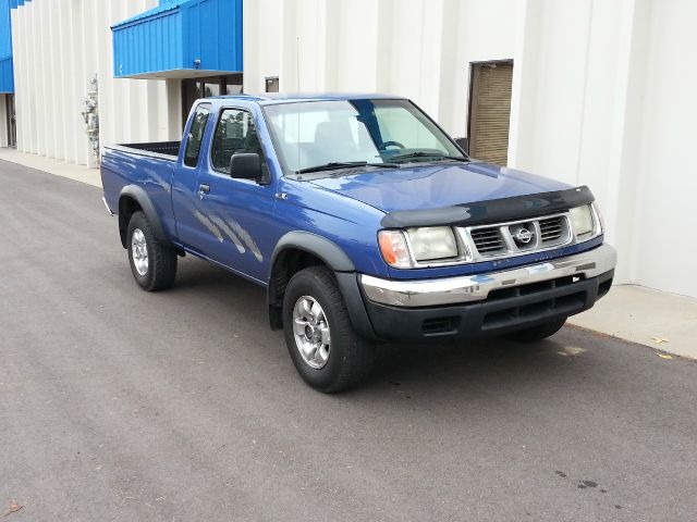Nissan Frontier 1998 photo 2