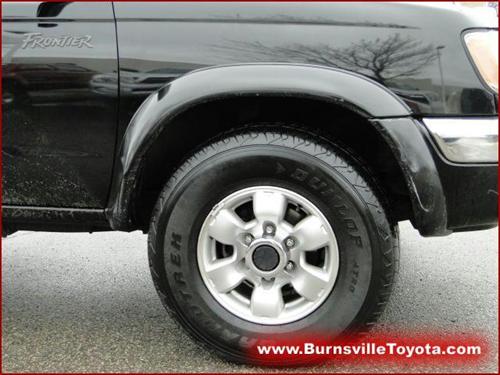 Nissan Frontier 1999 photo 4