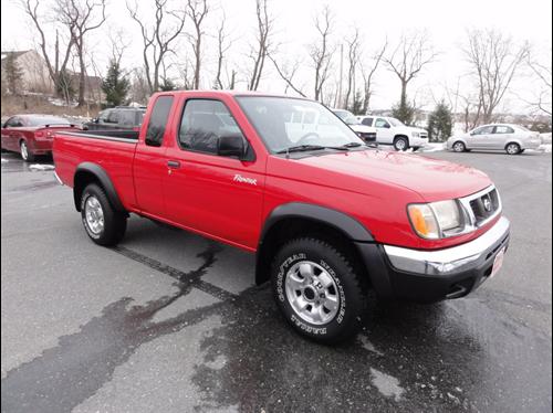 Nissan Frontier 1999 photo 2