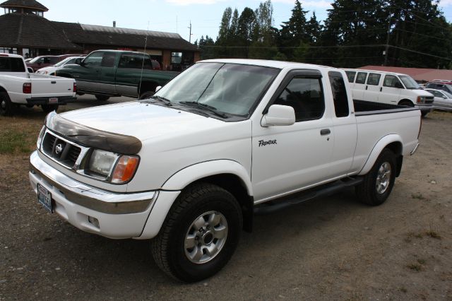 Nissan Frontier FX4 Super Duty Pickup Truck