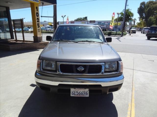 Nissan Frontier CREW CAB 126.0 WB 1SE LS Pickup Truck