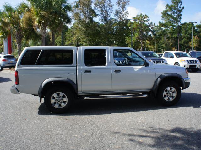 Nissan Frontier 2000 photo 5